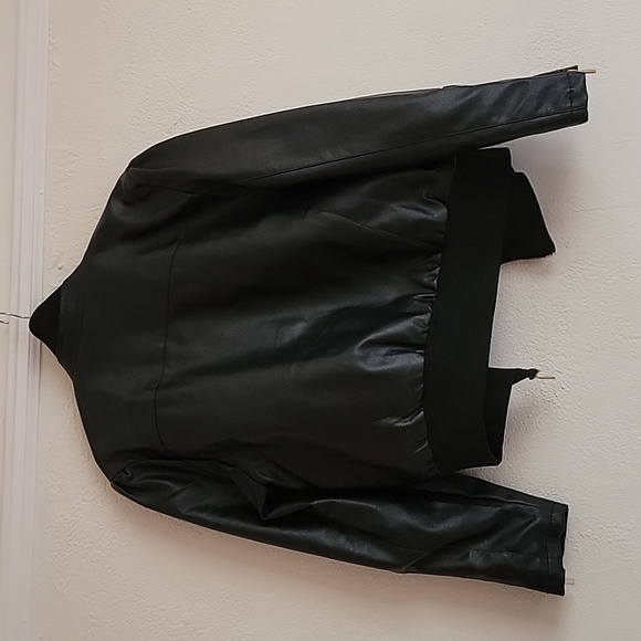 Black New Look Women's Faux Leather Puff Sleeve Full Zip Jacket - Picture 10 of 10